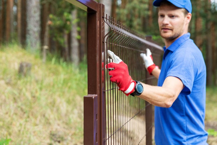 Adding Security and Privacy: Why Hire a Skilled Fence Installation Company