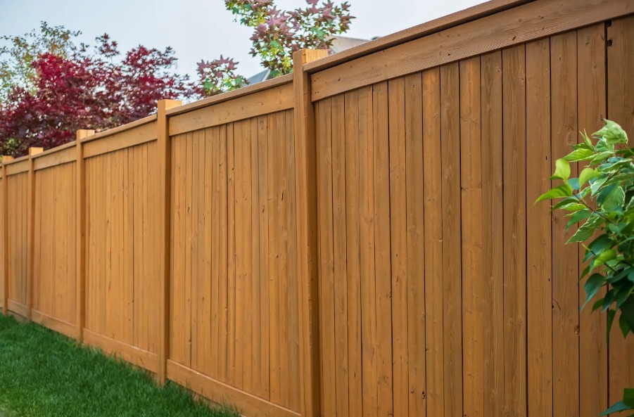 The Ultimate Guide to Wood Fence: Benefits, Types, and Maintenance